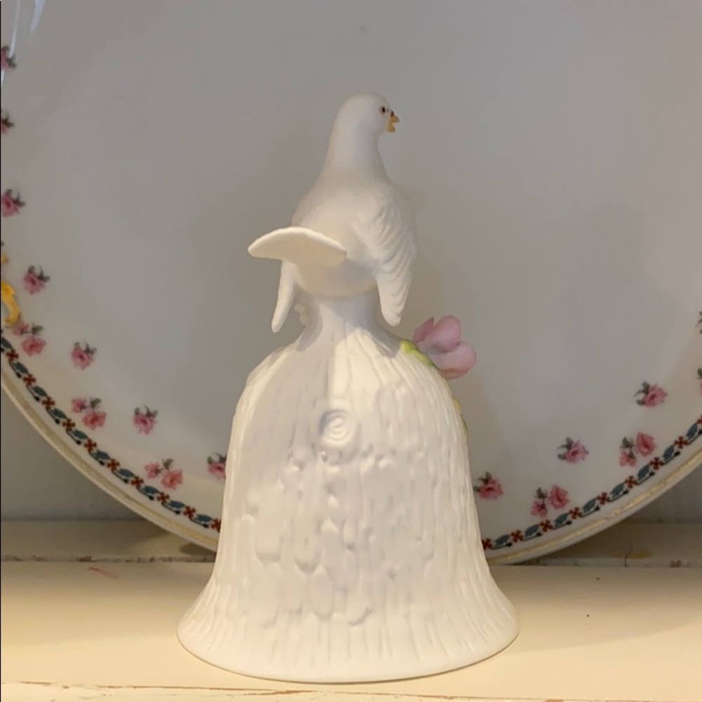 Vintage Towle porcelain bird bell - Pretty! - Picture 4 of 6